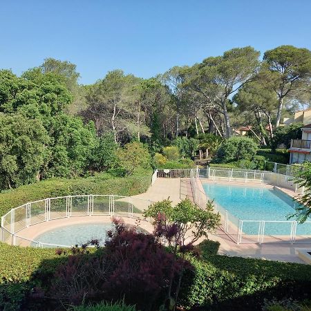 Les Hauts Du Golf Rez De Jardin Piscine Tennis Saint-Raphaël Kültér fotó